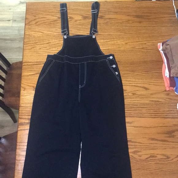 Wide Legged Black Overalls with Button Detail and White‎ Stitching - Picture 13 of 14